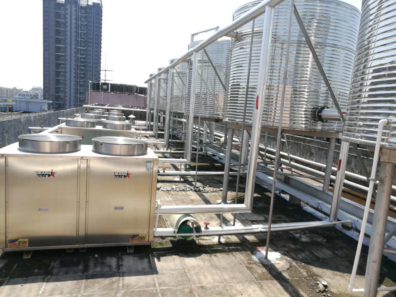 湖北武漢某工廠熱水工程系統(tǒng)